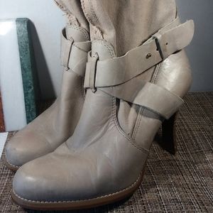 See: Khaki Rag Upper See: Leather LowerBoots ....made by Report
